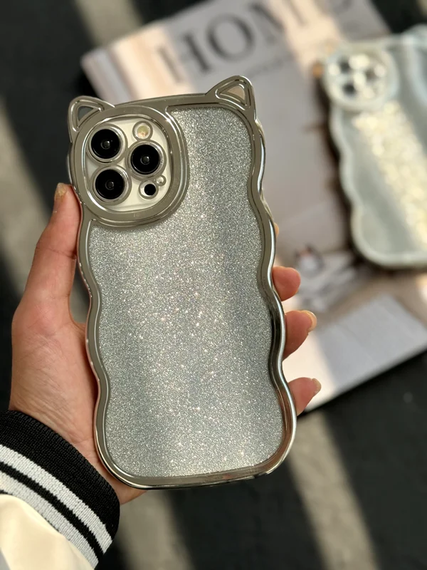 قاب موبایل آیفون گربه شاینی نقره ای گوش برجسته