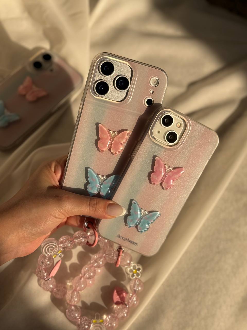 قاب آیفون پروانه ابرنگی