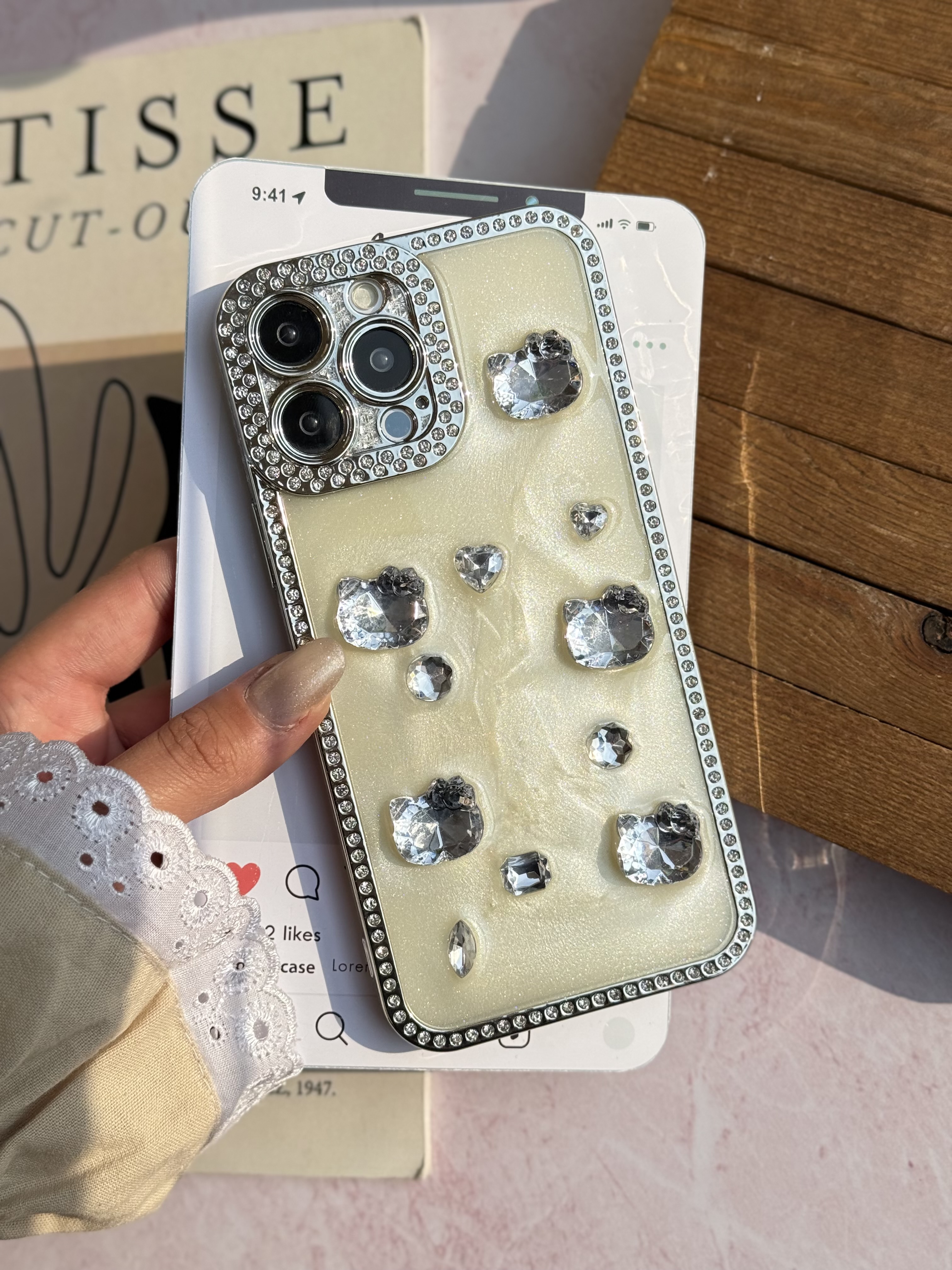 قاب آیفون هلوکیتی دیاموند رزینی