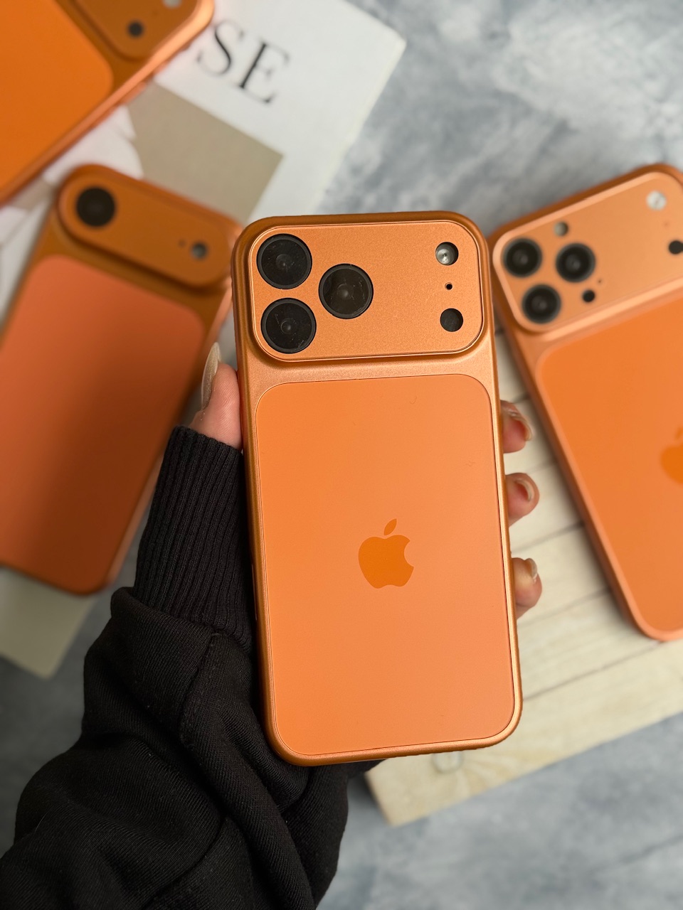 قاب گوشی آیفون Orange AG with Apple logo با مگ سیف