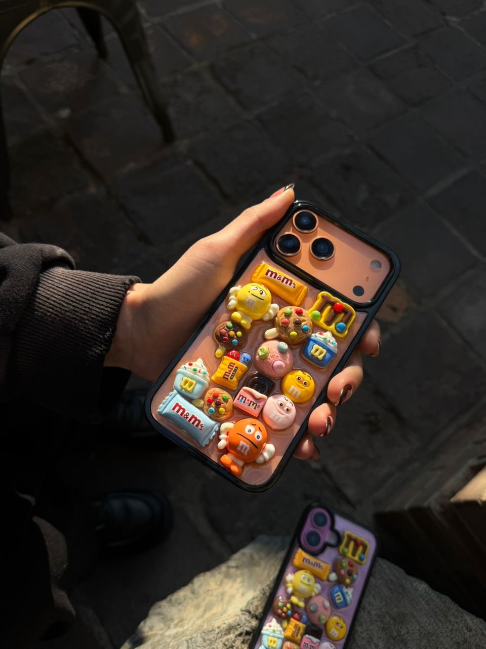 قاب گوشی آیفون M&M برجسته