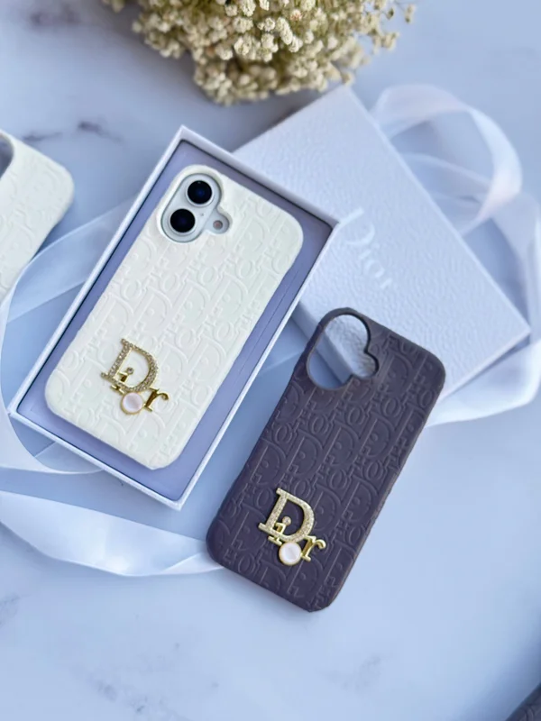 قاب گوشی آیفون چرمی دیور dior