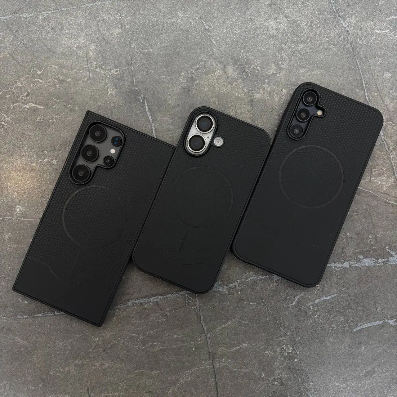 قاب آیفون Black Fantom