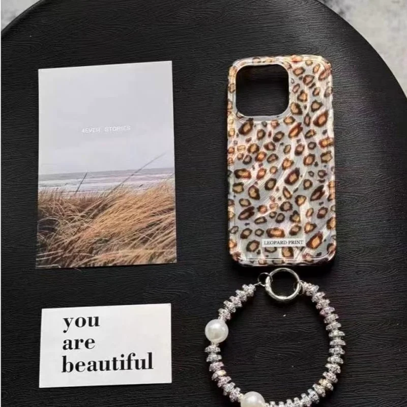 قاب موبایل آیفون پلنگی براش اویز دار