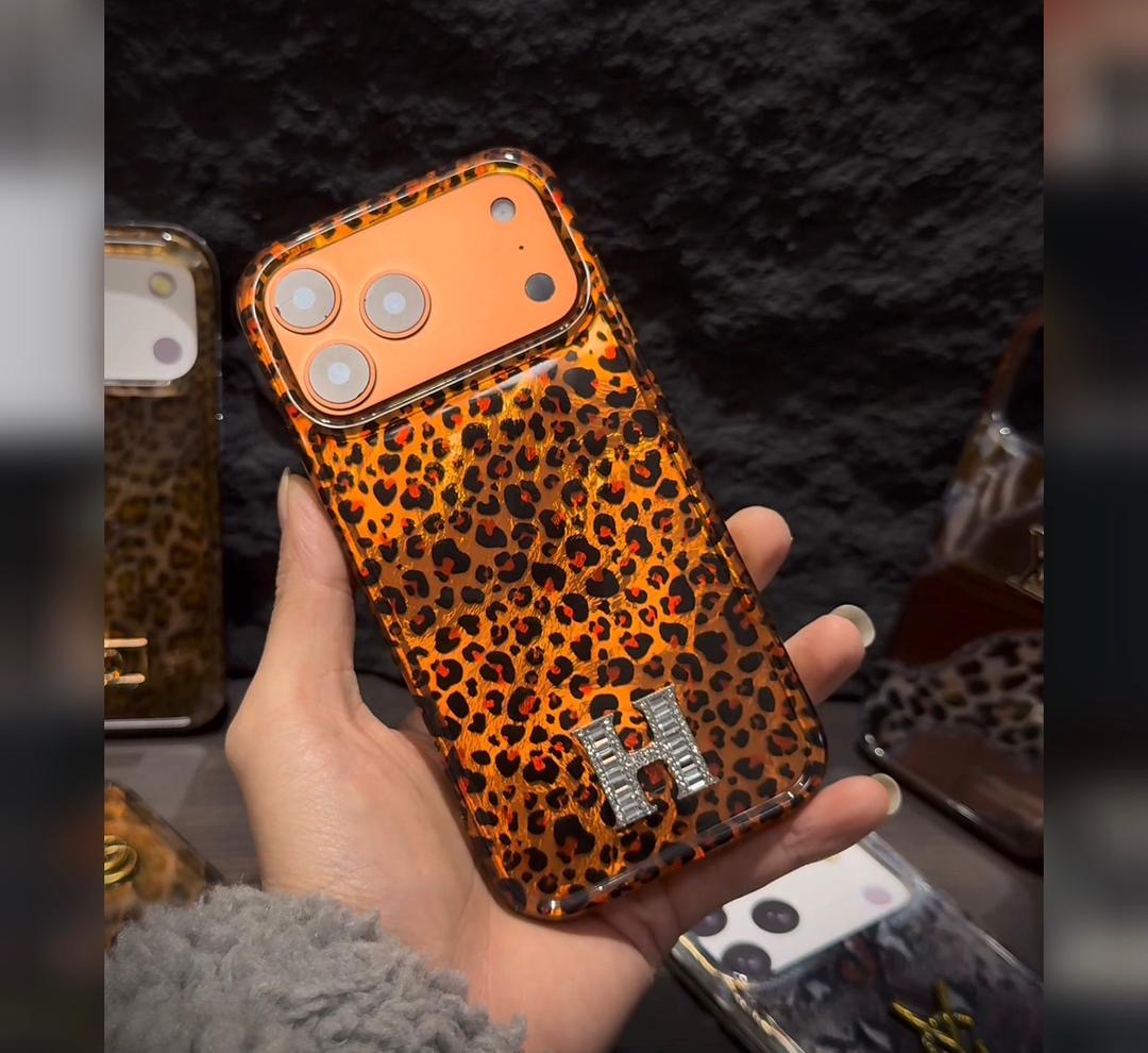 گارد گوشی آیفون پلنگی برند Hermes