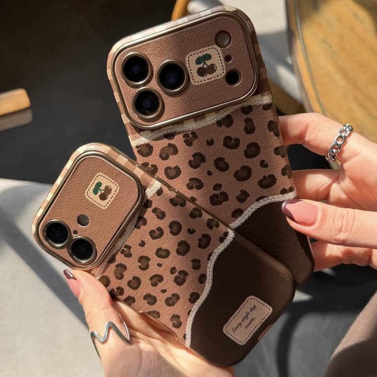 گارد گوشی آیفون cherry leopard