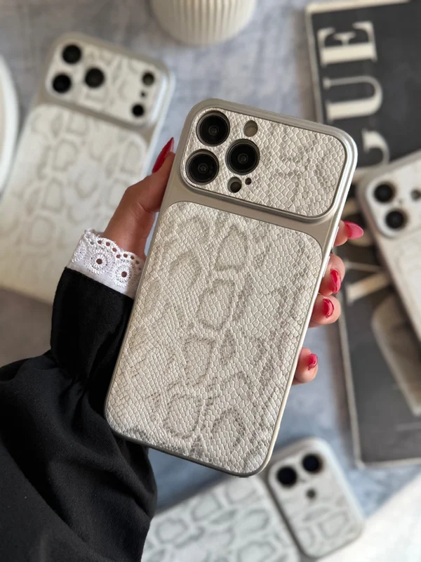 قاب گوشی آیفون پایتون سفید